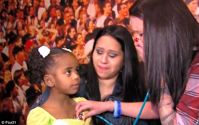 Mother hears dead baby boy`s heartbeat for the first time